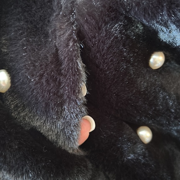 FAUX FUR black soft scarf with pearls appliqués 42.5 inches long - Picture 6 of 10